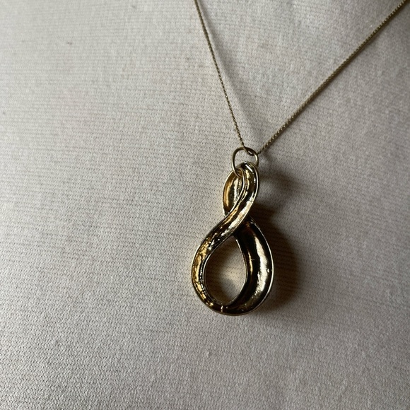 Vintage large infinity pendant on dainty gold chain treble clef style - Picture 2 of 7